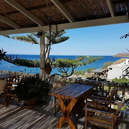 Hotel Tsapakis